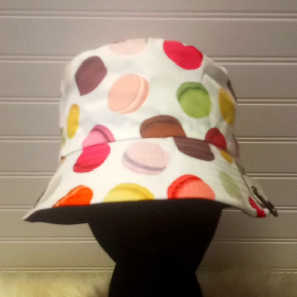 Macaroons Multicolored Reversible Cotton Bucket Hat - Picture 12 of 12